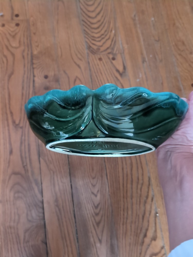 Vintage Hull F77 Green Drip Scalloped Rectangular Window Box Planter USA