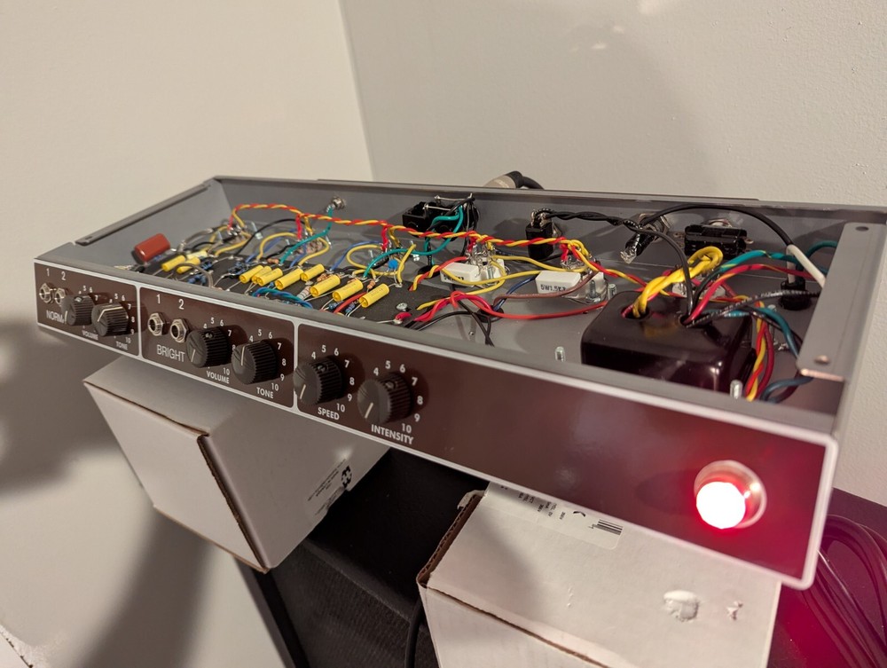 Fender Deluxe 6G3 Brownface clone Chassis-only