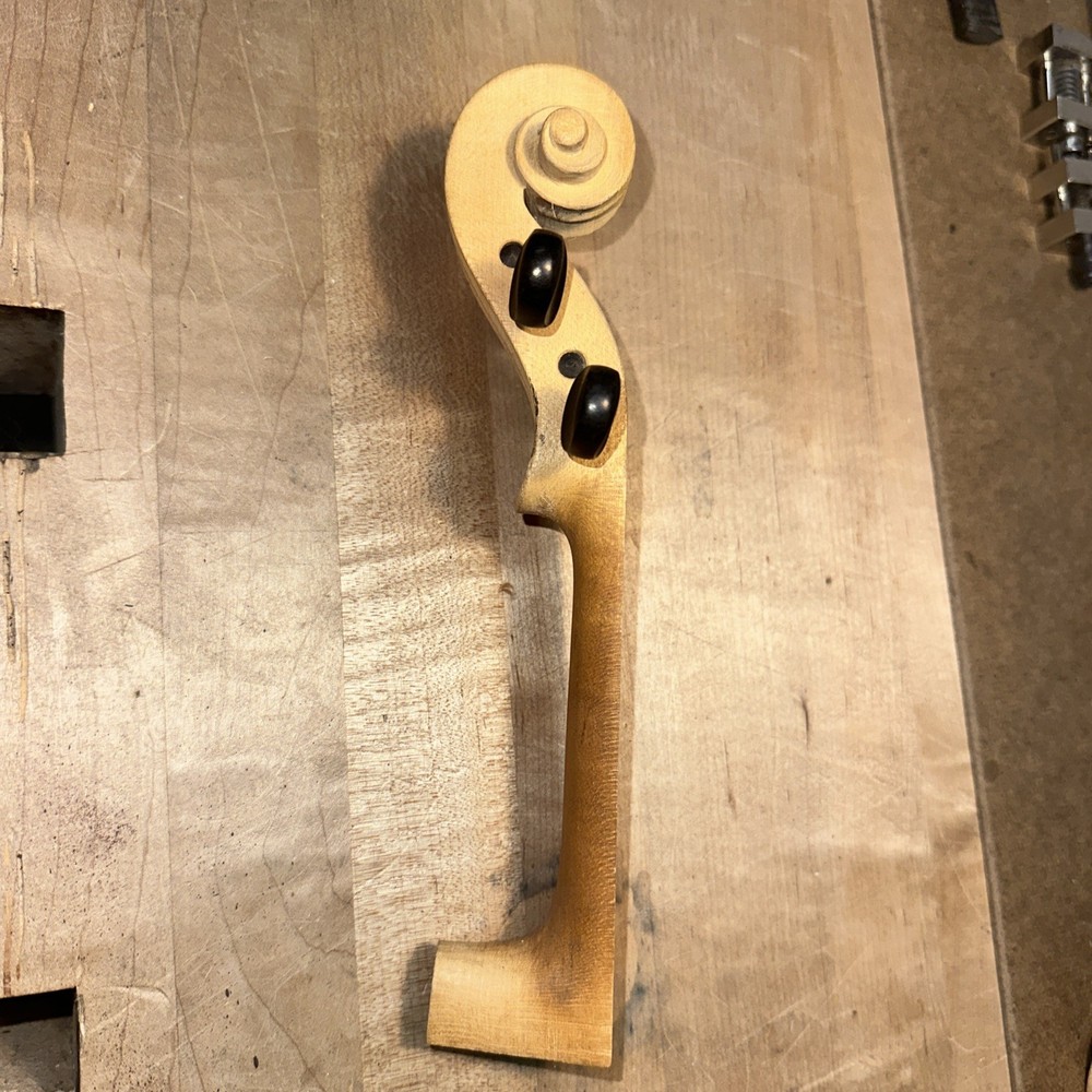 3/4 Violin Scroll With Pegs