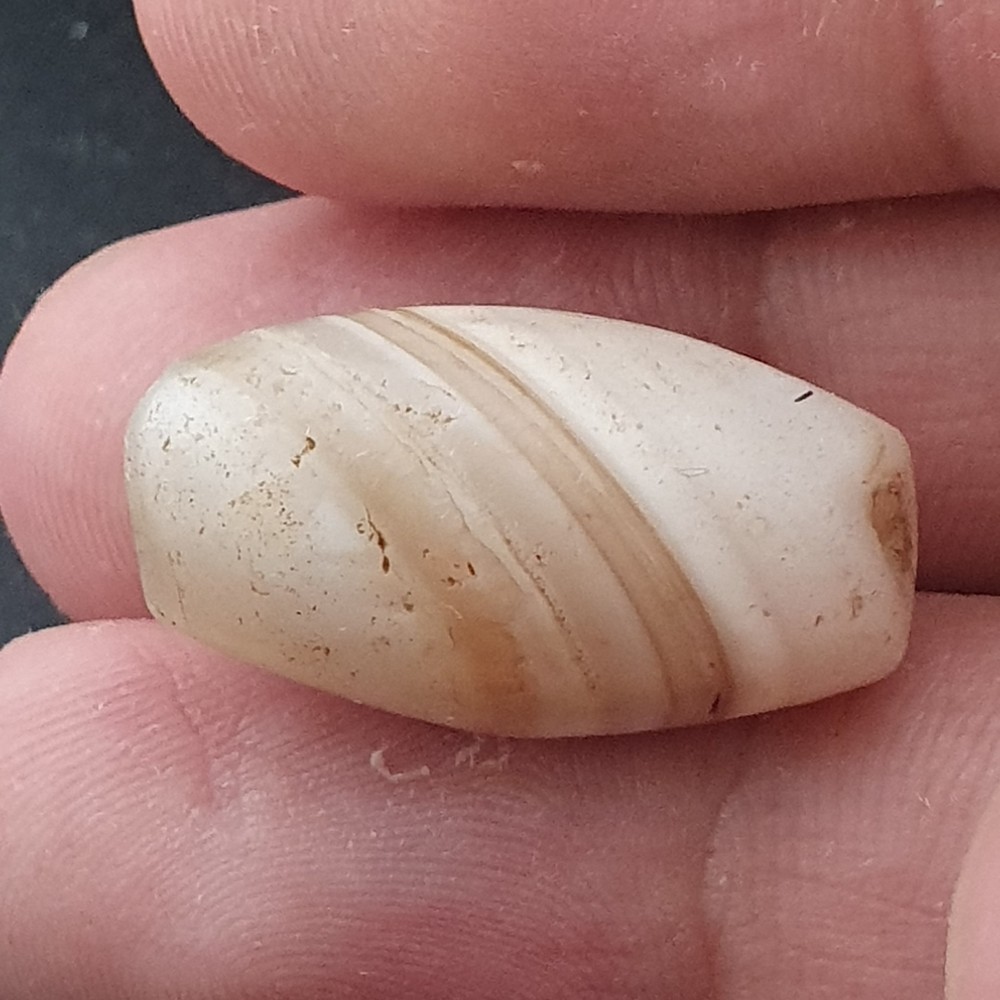 Ancient Natural Pattern White Agate Bead Amulet