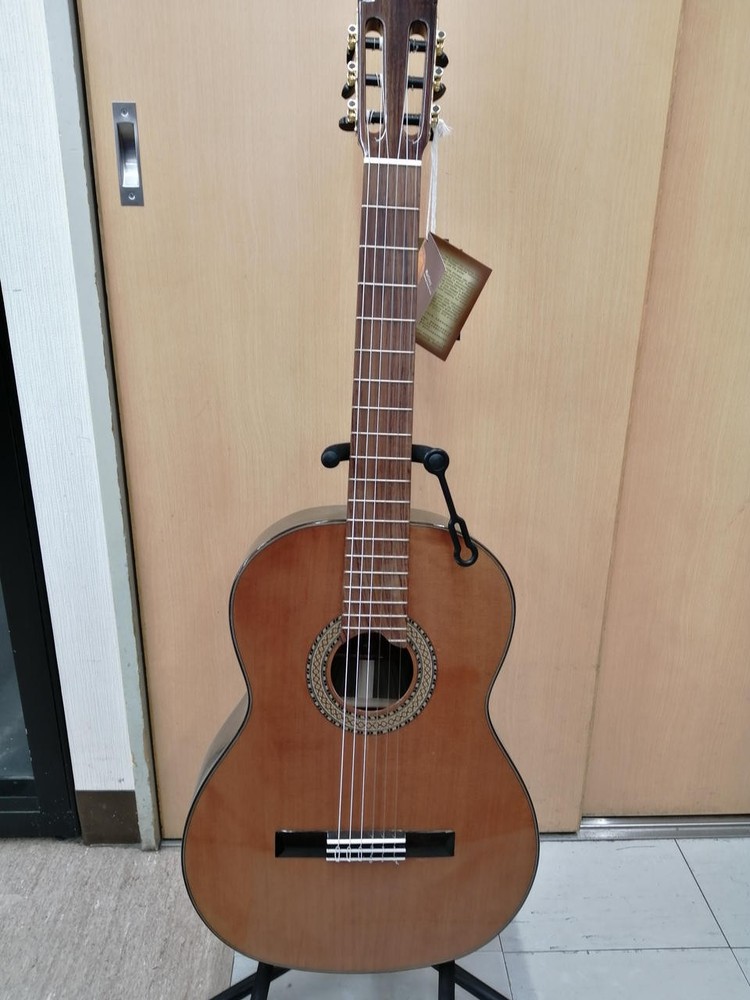 MARTINEZ MC-88C Classical Guitar