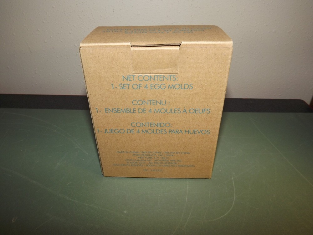 2015 Avon Set 4 Egg Molds - NIB