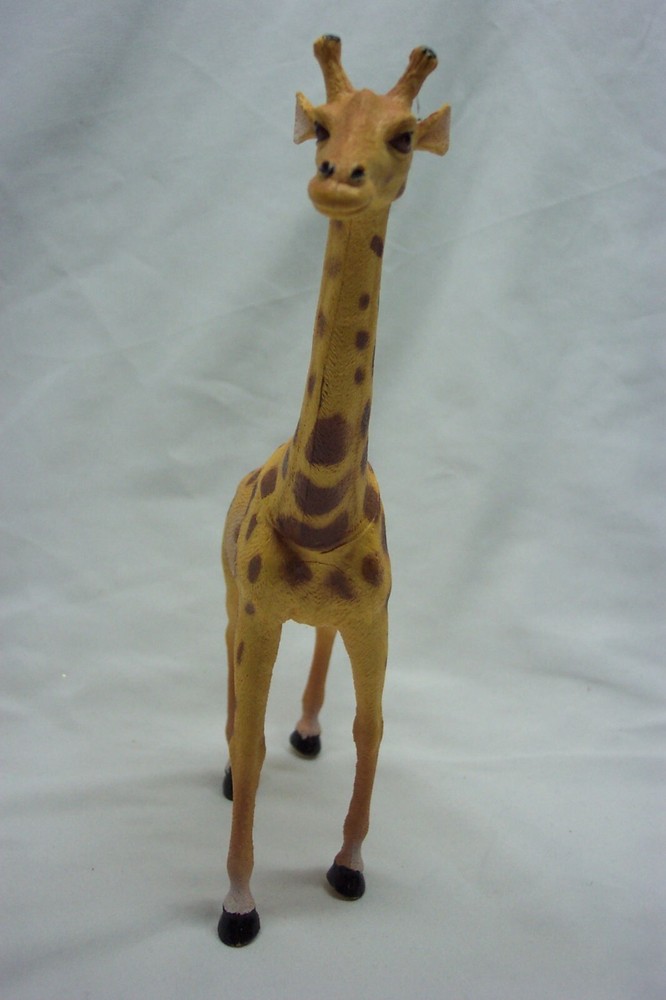VERY NICE GIRAFFE 9" Plastic Toy Figure Jungle