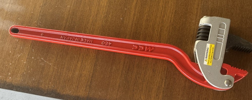 MCC 450 Corner Pipe Wrench CW-450