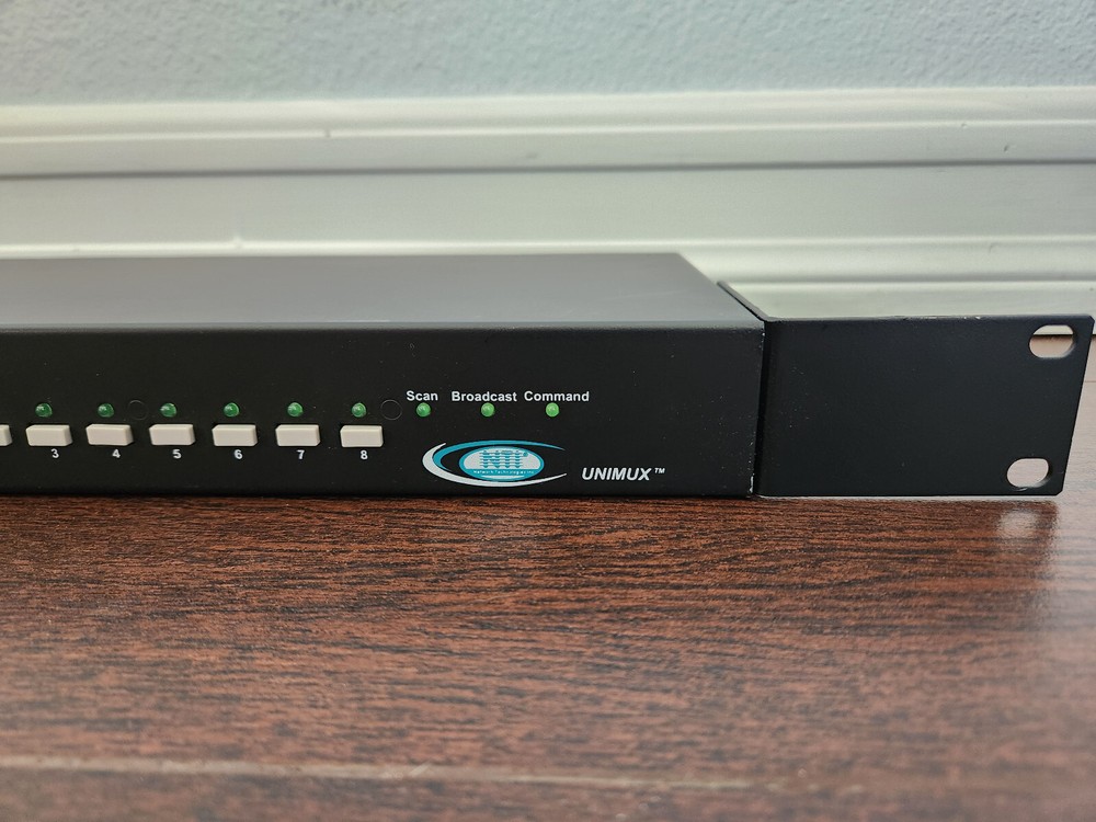 Network Technologies Incorporated NTI UNIMUX-USBV-8O 8-Port KVM Switch