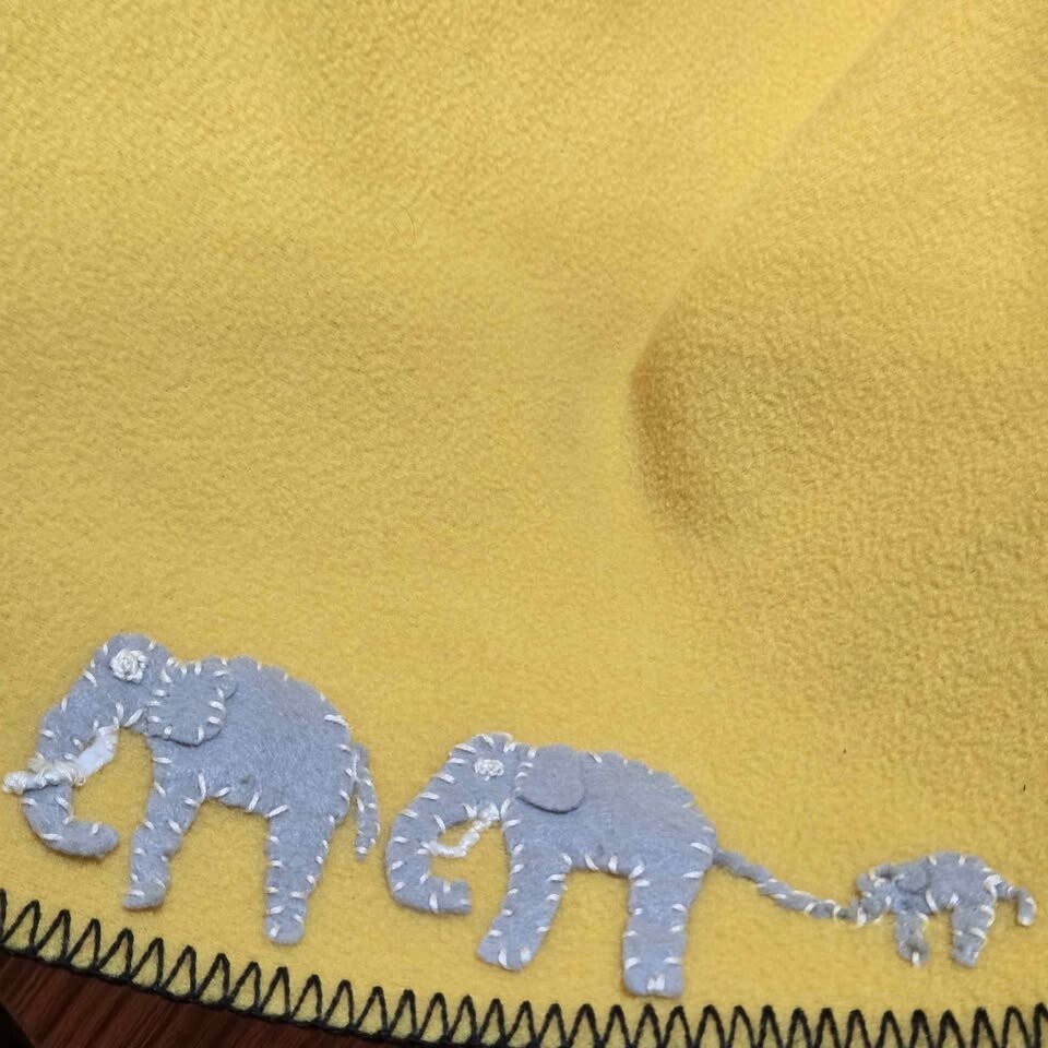 Hand Made Blanket Zoo Animals [T48]