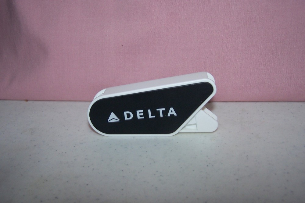 Delta Airlines Folding Collectible Screwdriver Bits Holder with 6 Different Bits