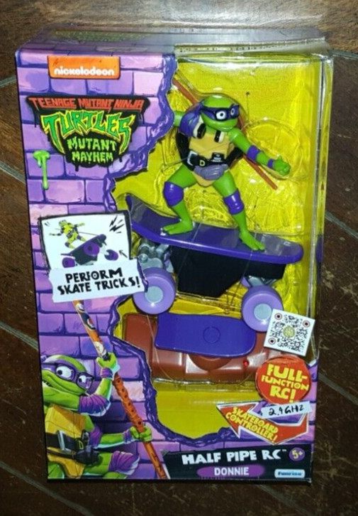 TMNT Mutant Mayhem: DONNIE HALF PIPE RC w/Skateboard Controller (2023)