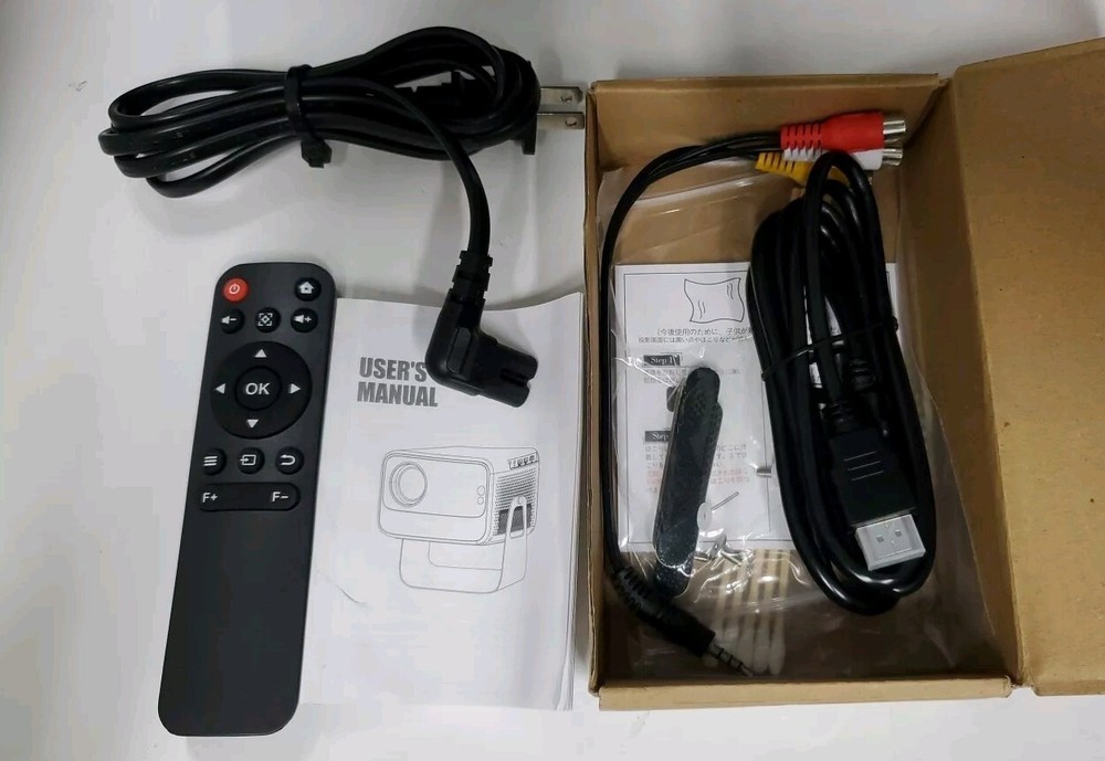 Hippus Projector Multimedia - Model M11 (Black)