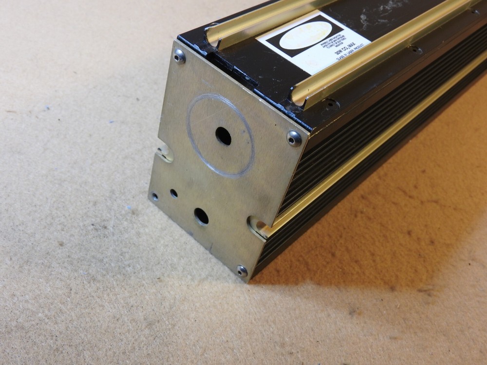 SYNRAD CO2 Laser, D48-1S-1026, 30VDC - Read Description