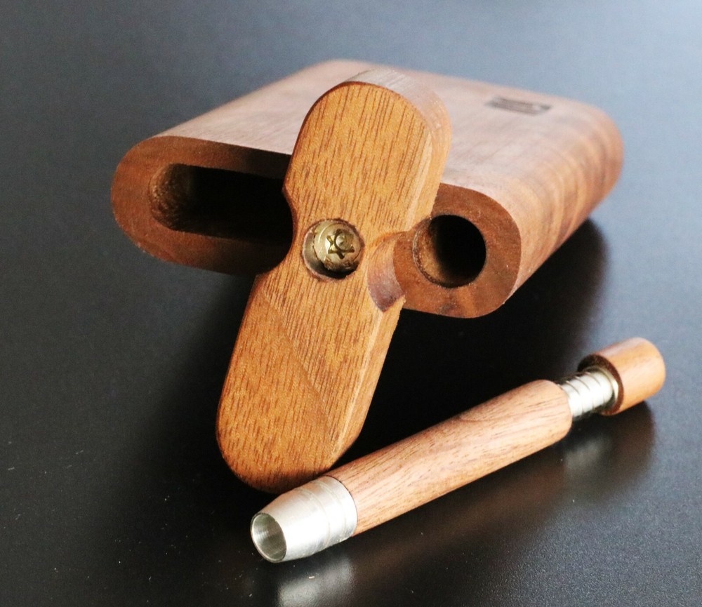3" Spring Loaded Walnut One Hitter- Self Ejection Cleaning System