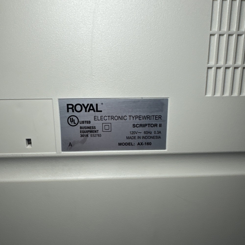 Royal Scriptor II Electronic Typewriter (REFURBISHED BY PRO) EXCELLENT CONDITION