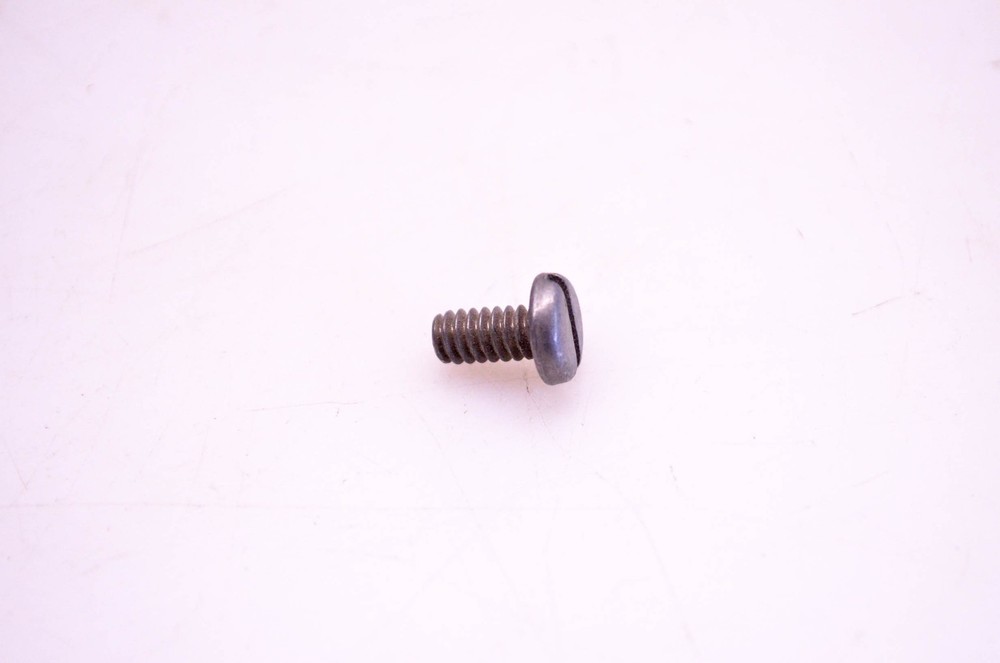 OMC 204027 Screw NOS