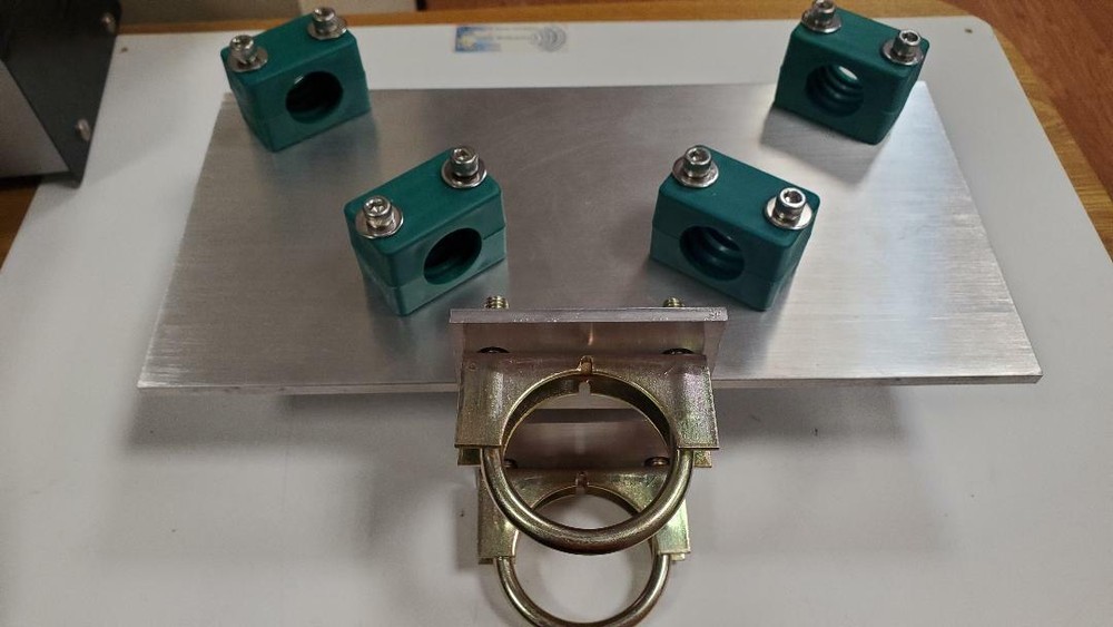 Delta loop Antenna hub for 1in element to 2" boom