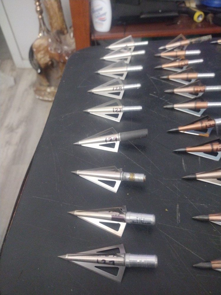 Archery Broadhead Miscellaneous Lot Compound / Recurve Assorted Sizes & Weights