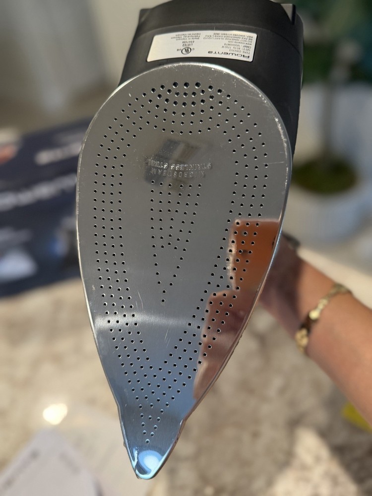 Rowenta Access Steam Iron (model DW2360)