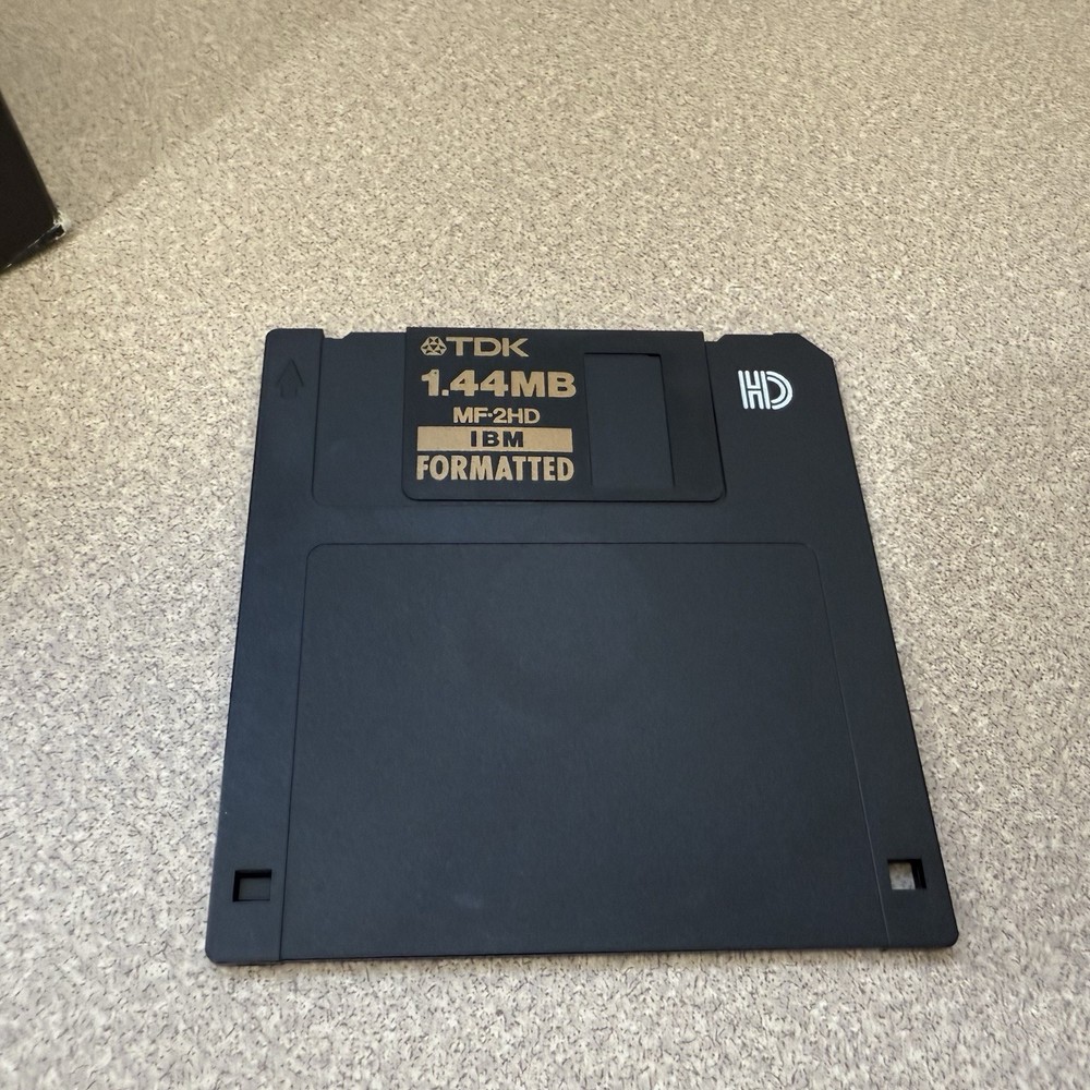 (30) TDK High Density Formatted 3.5" FLOPPY DISK MF-2HD - Open BoxInside