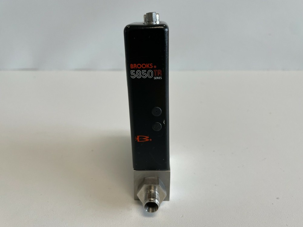 U2: Brooks 5850TR Mass Flow Controller 5850 TR Series