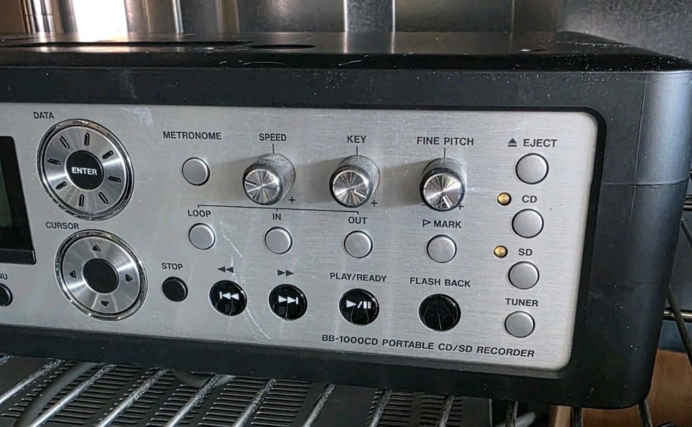 TASCAM BB-1000CD Portable CD SD Recorder - Tested