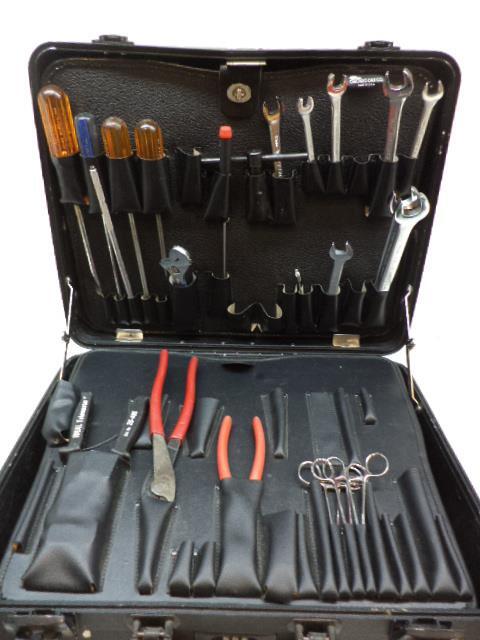 CHICAGO CASE ENGINEER ELECTRO MECHANICAL CONTRACTOR TOOL KIT INCOMPLETE SR