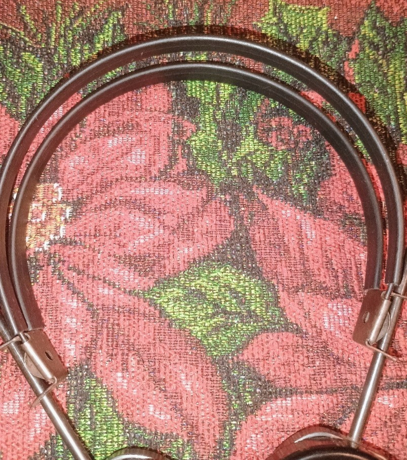 Newcomb Audio Products Headset