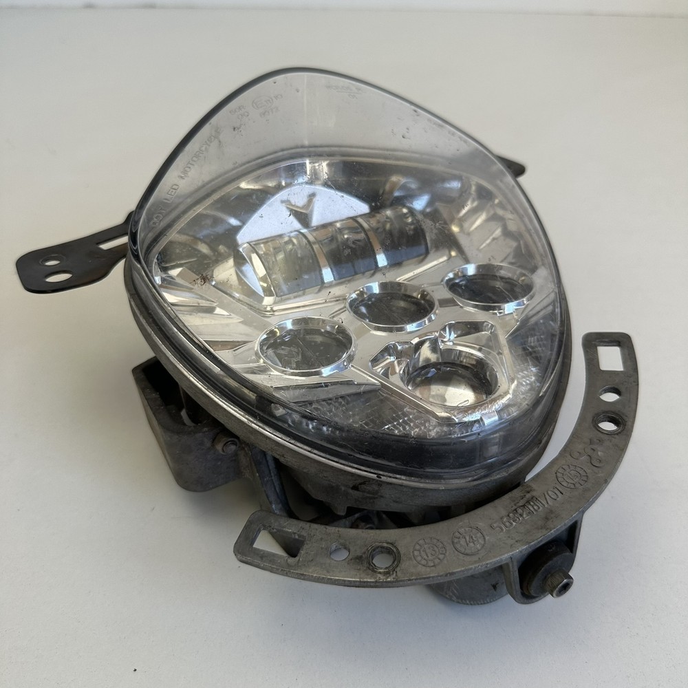 Victory Magnum 2015 Headlight front light lamp