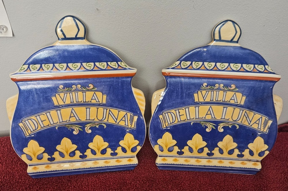 pfaltzgraff Villa Della Luna Cookie Jar Trivets