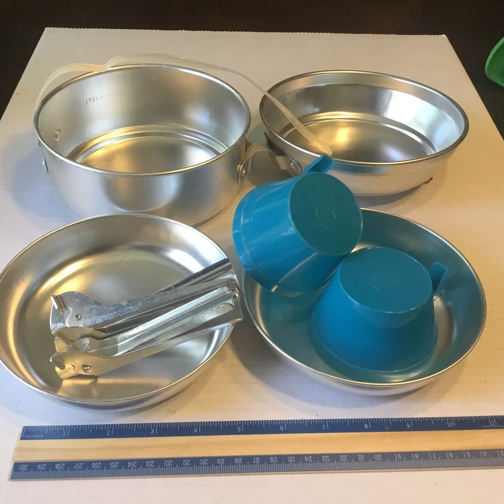 Camping - Hiking Mess Kit - 2 Cup - 2 Plate - 2 Handles - Main Pot.