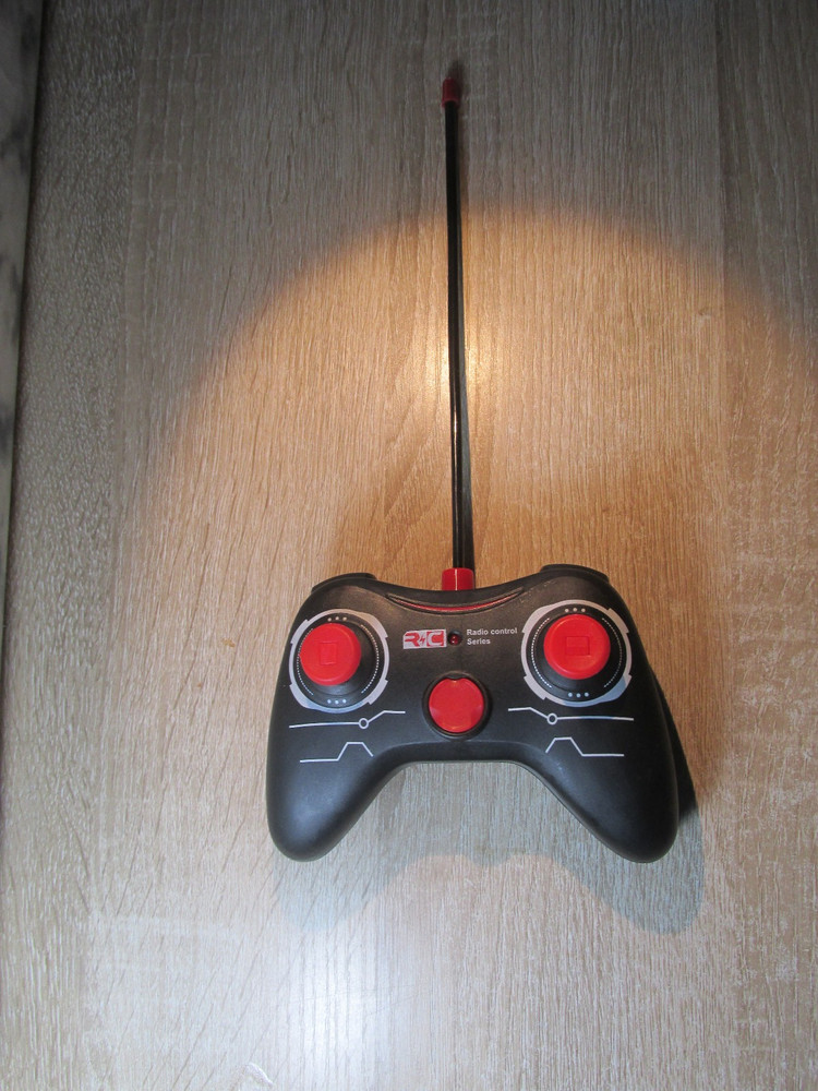 Universal 27MHZ Remote Controller Transmitter for 4 Channels RC Model Utili 1pc