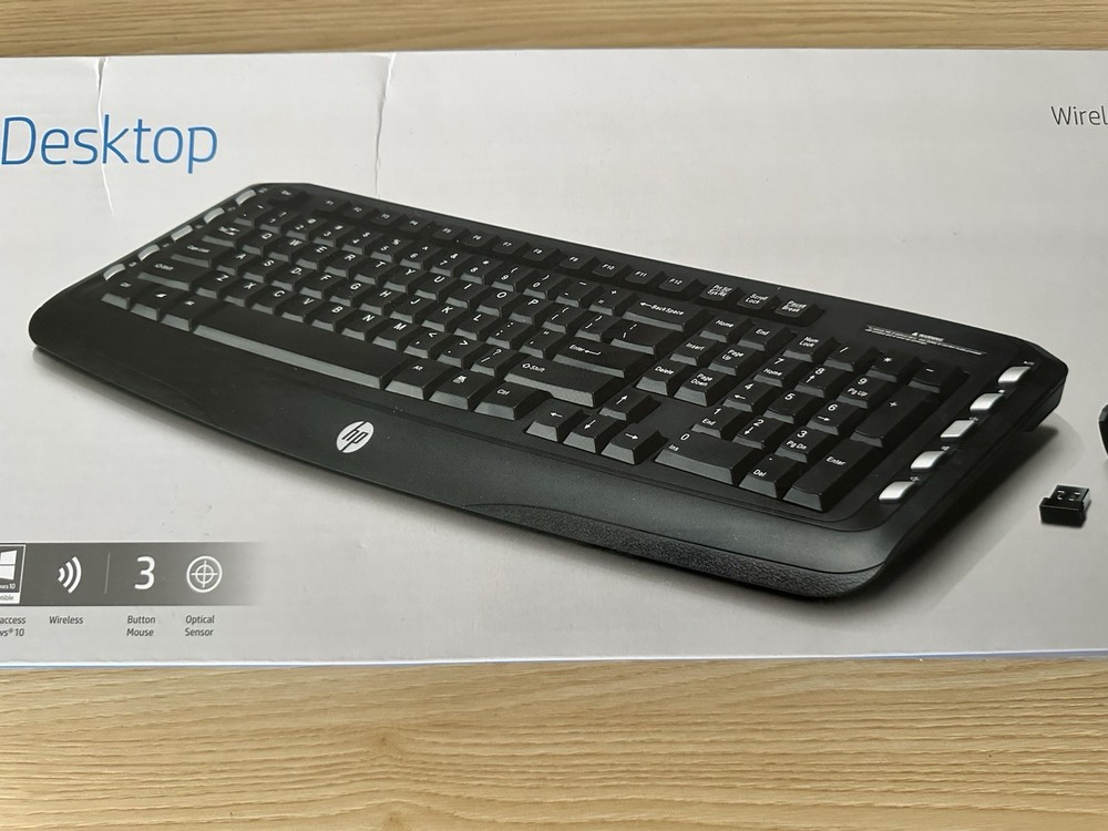 HP Classic Desktop Wireless Keyboard and Mouse Combo USB Receiver New Open Box