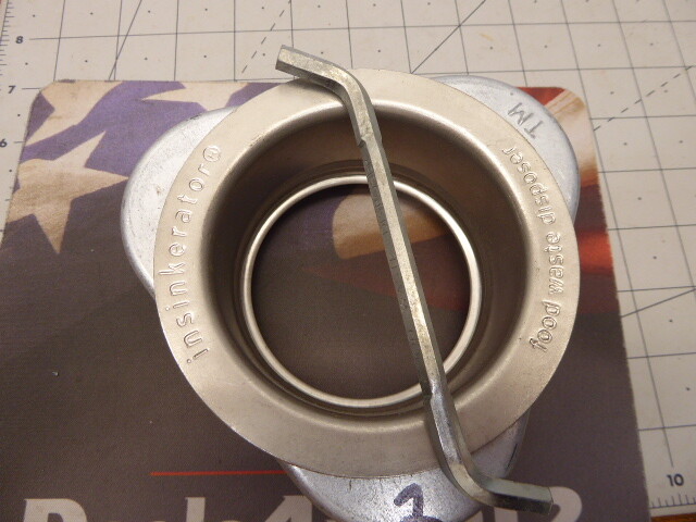 Insinkerator Quick Lock Mount For Garbage Disposals 1 New Open Box!