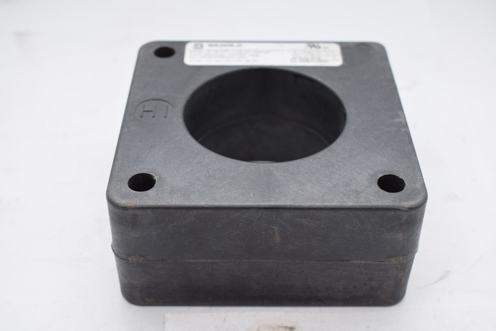 SQUARE D 180R401 TRANSFORMER CURRENT 400:5 2-1/2 ID