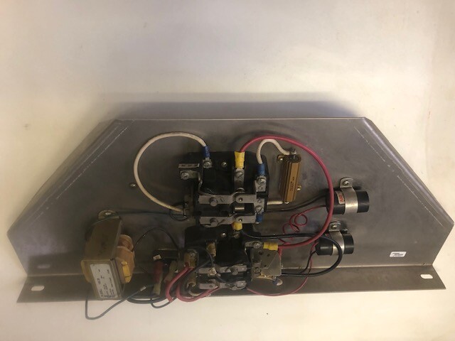 GREENLEE 555 I/O INPUT OUTPUT COMPUTER CONTROL BOARD BRAKE ASSEMBLY CODE# 06889