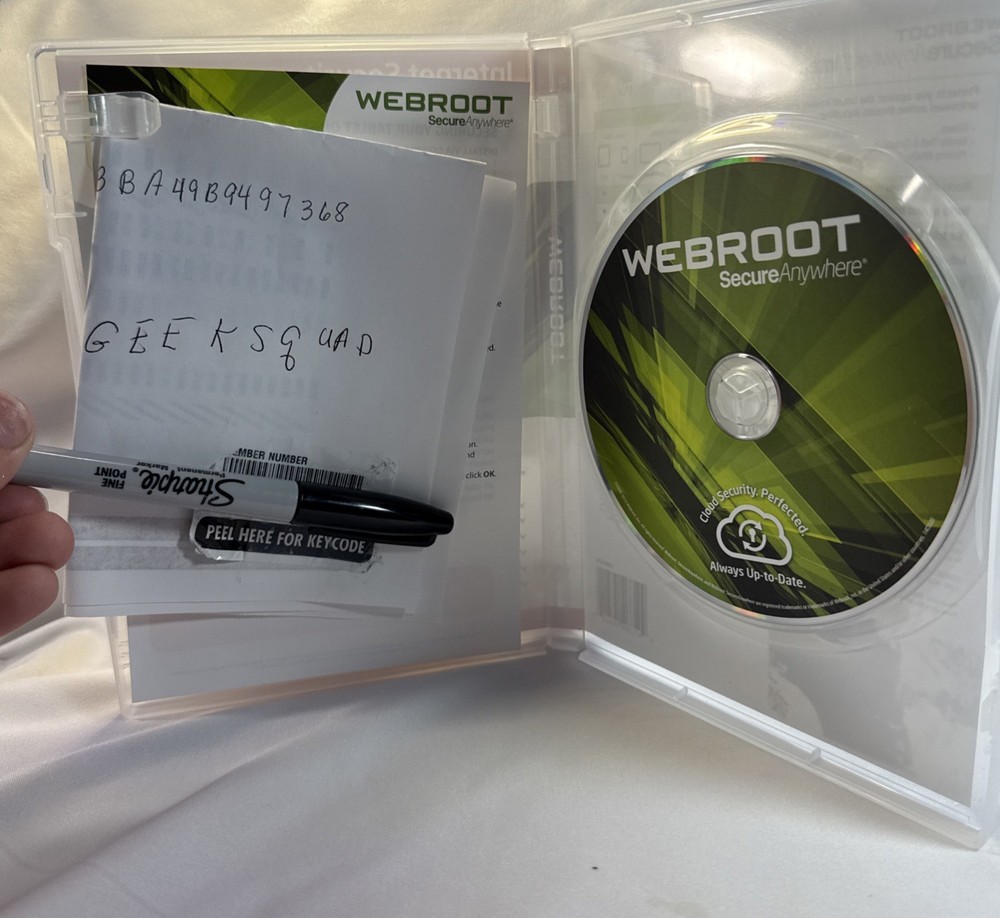 Webroot SecureAnywhere Internet Security - Full Version for Windows & Mac - Lot-