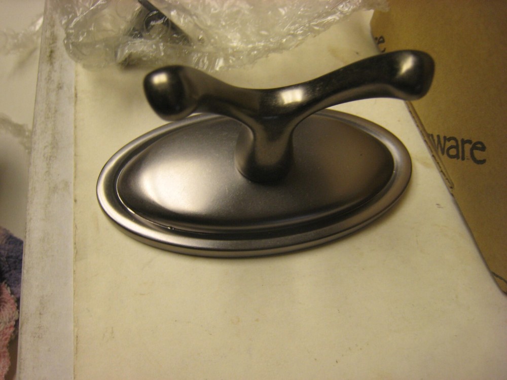 Rusticware (8403WP) MAPLERIDGE ROBE HOOK WEATHERED PEWTER - New in Box