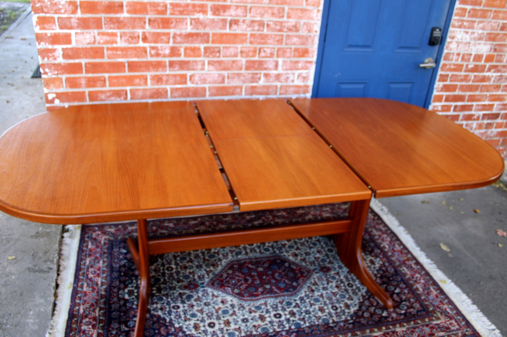 Mid Century Mc Intosh Teak Butterfly Leaf Dining Table – Draw Leaf Oval Table