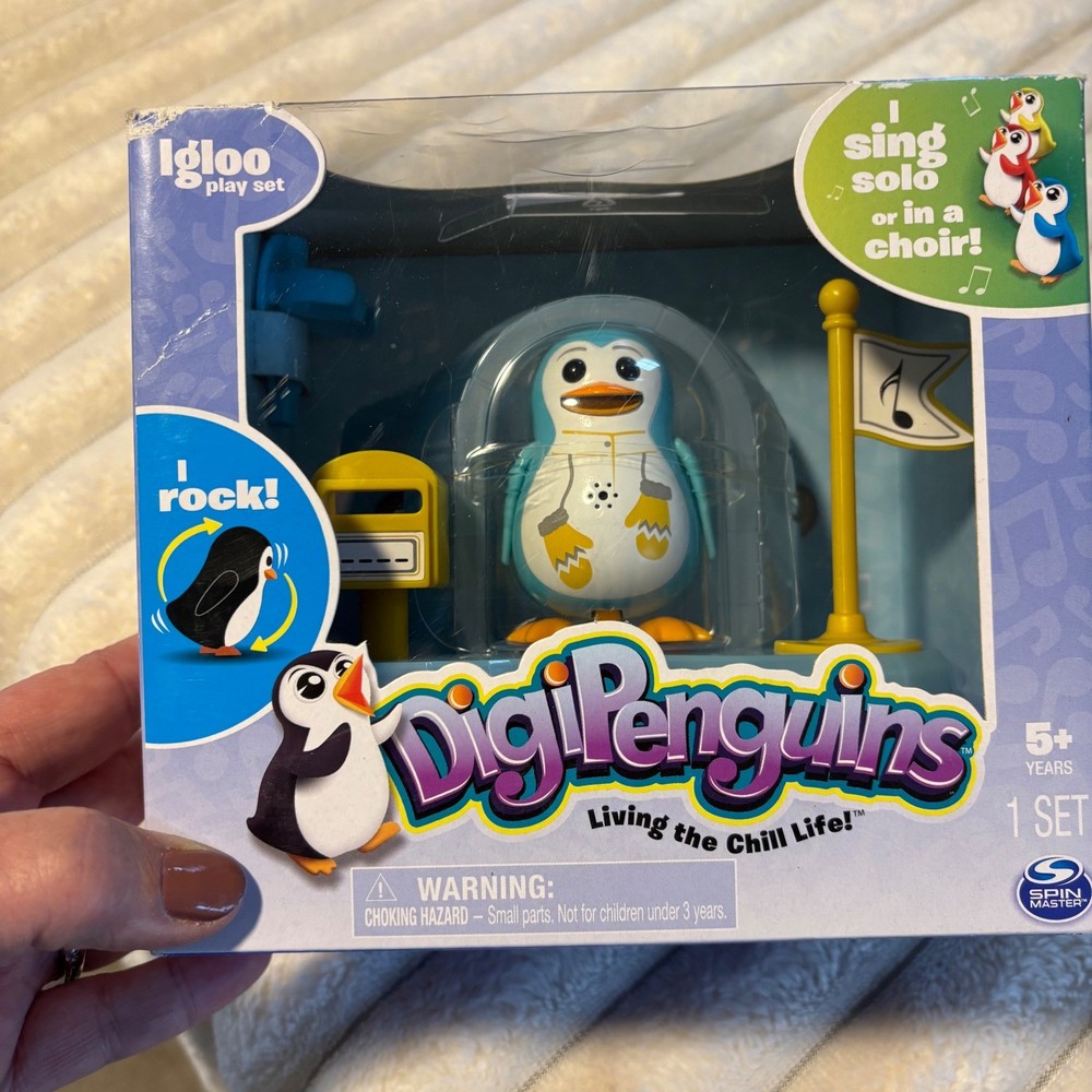 DigiPenguins North Igloo Playset Spin Master New In Box Interactive Toy