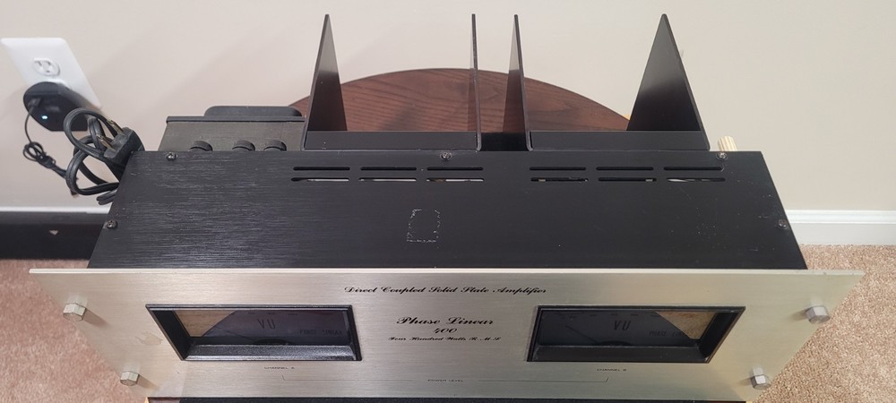 Phase Linear 400 Amplifier. Tested, Works.