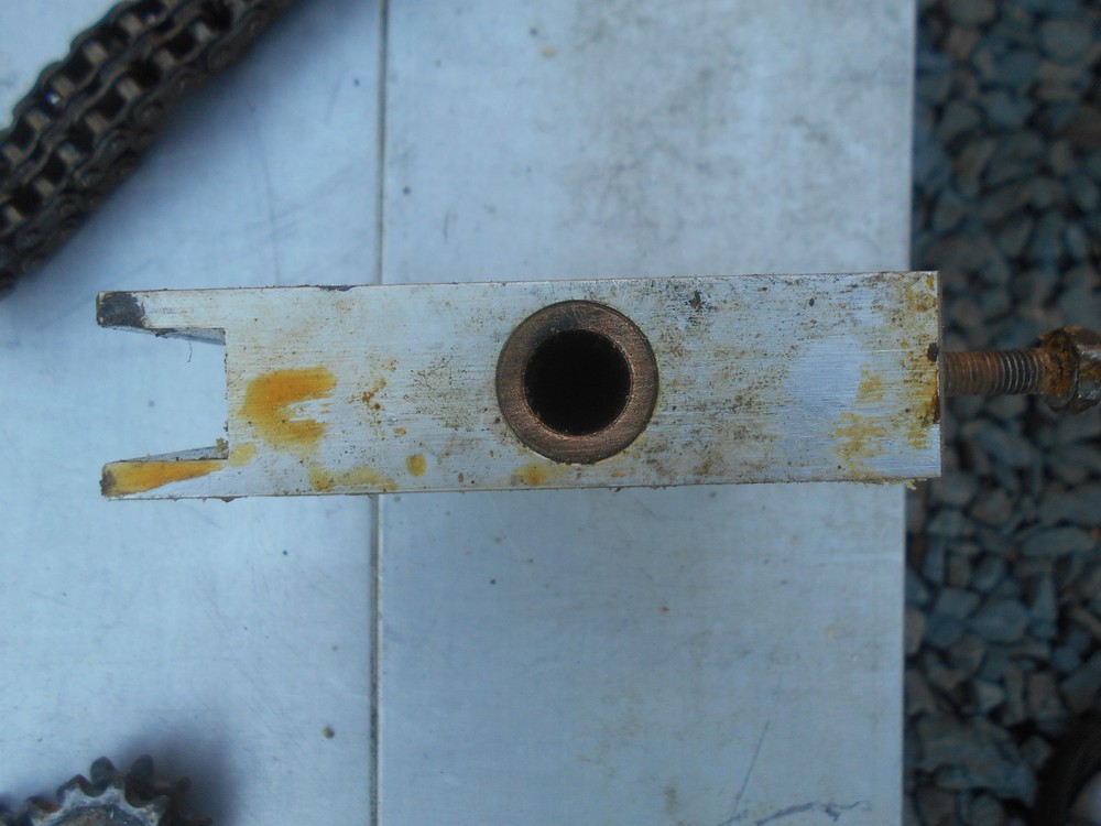 GILES CF-400  AUTO LIFT  GUIDE BLOCK