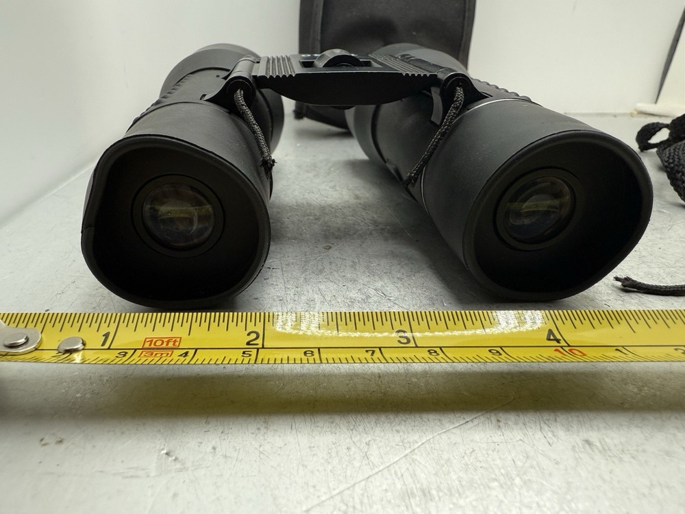 Condor Compact Performance Binoculars 10x40 With Storage Case, Snapped Strap !!