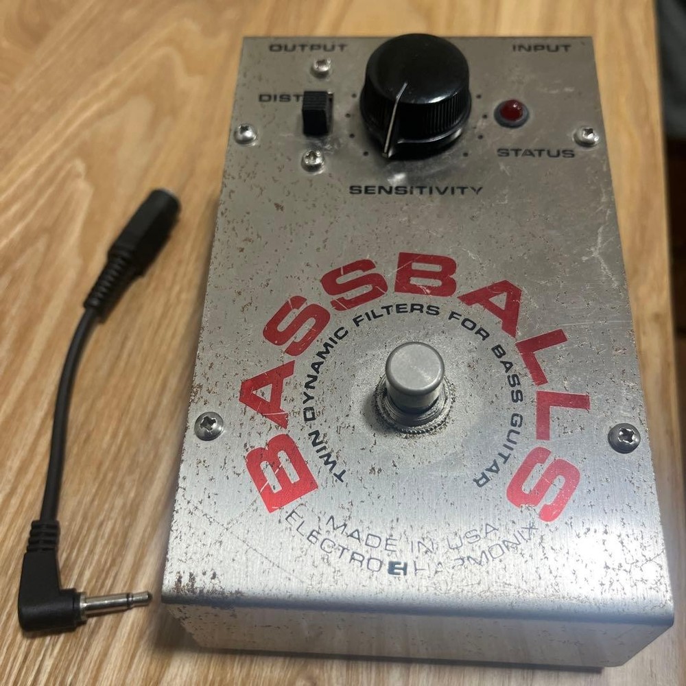 BASSBALLS /electroharmonix effector