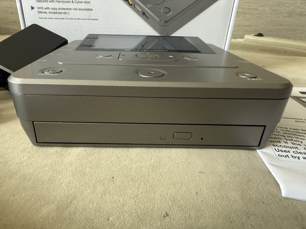 Clariviews KR043B Multi-Function HDMI Media Recorder Video to Digital Converter