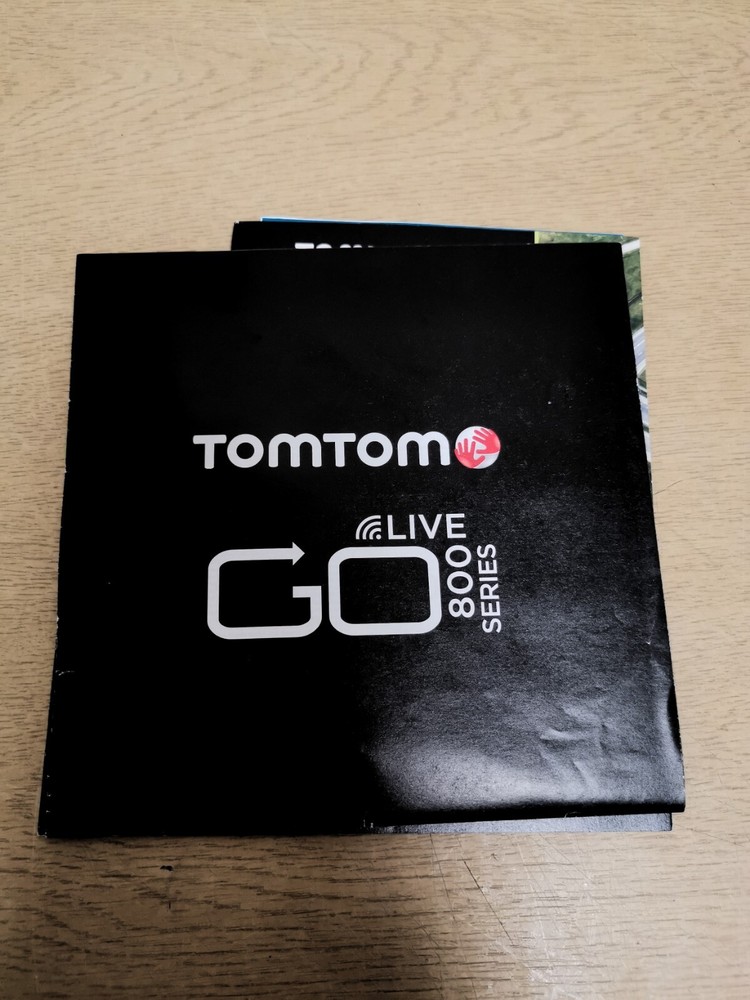TomTom (4EF0.001.00) Carry & Charge Pack - Black *See Description*
