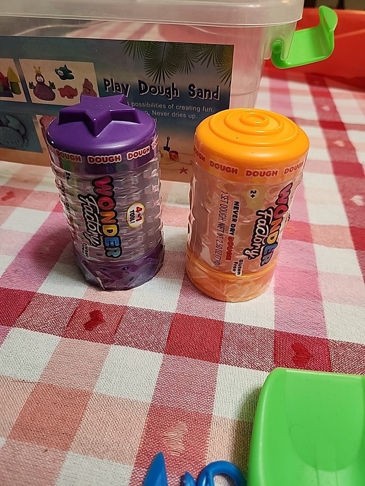 Play Dough Sand Playset. Includes Sand Molds & Tools. Plus 2 New Sands.