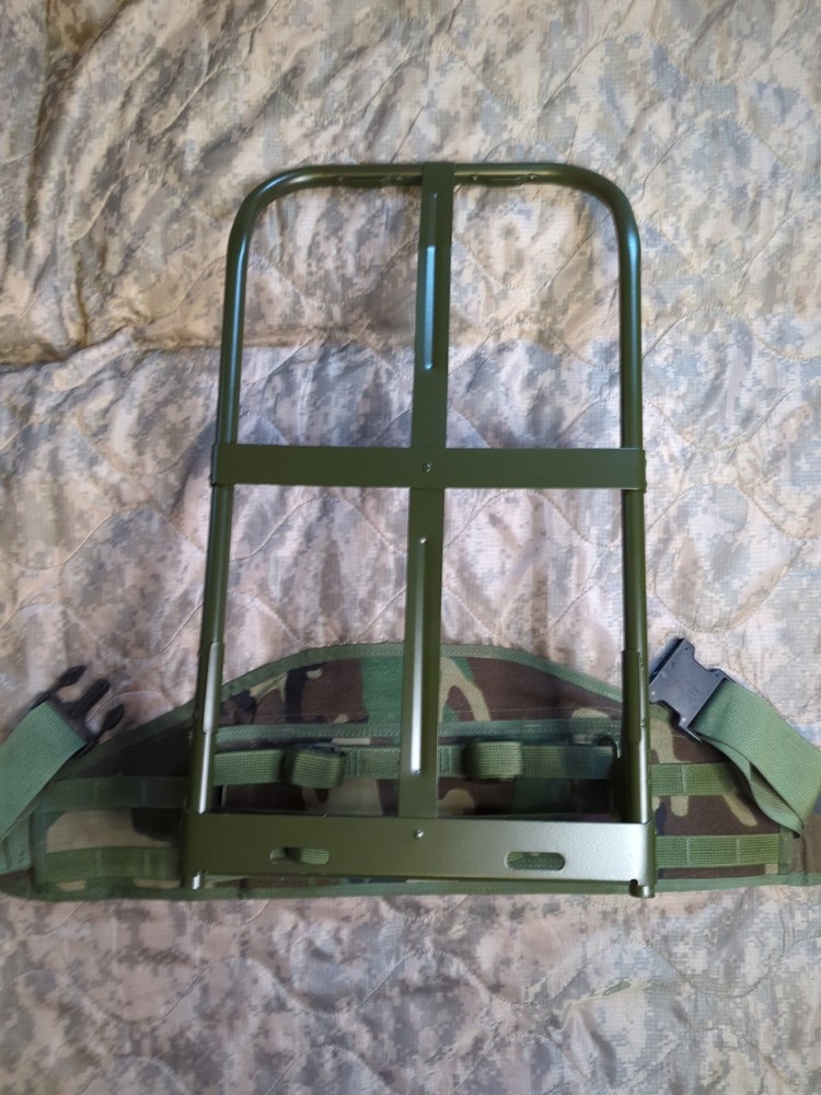 Alice Pack Frame + Molle Woodland Kidney Pad