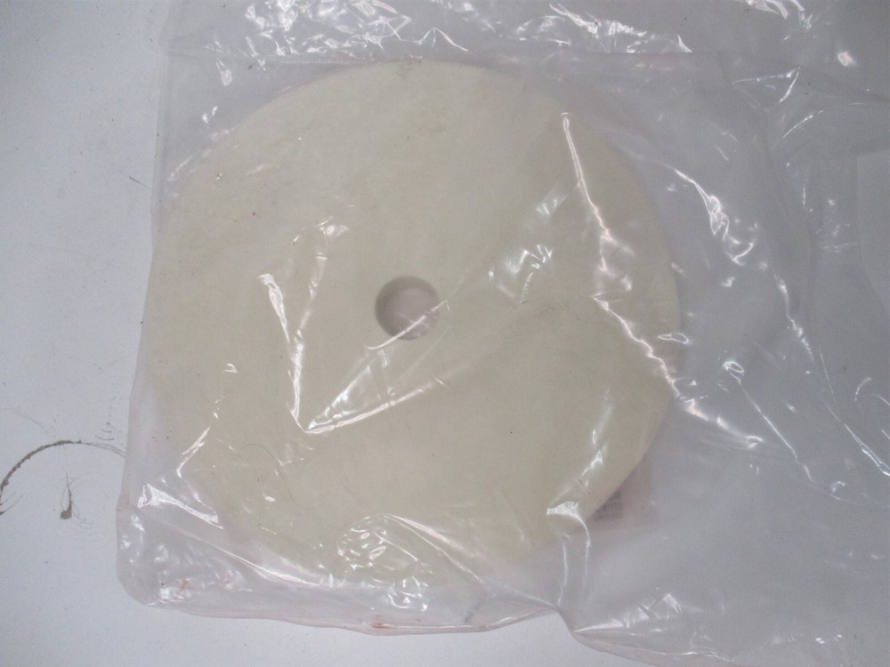 (516091) 8″ x 1″ x 1" Medium Unmounted Buffing Wheel