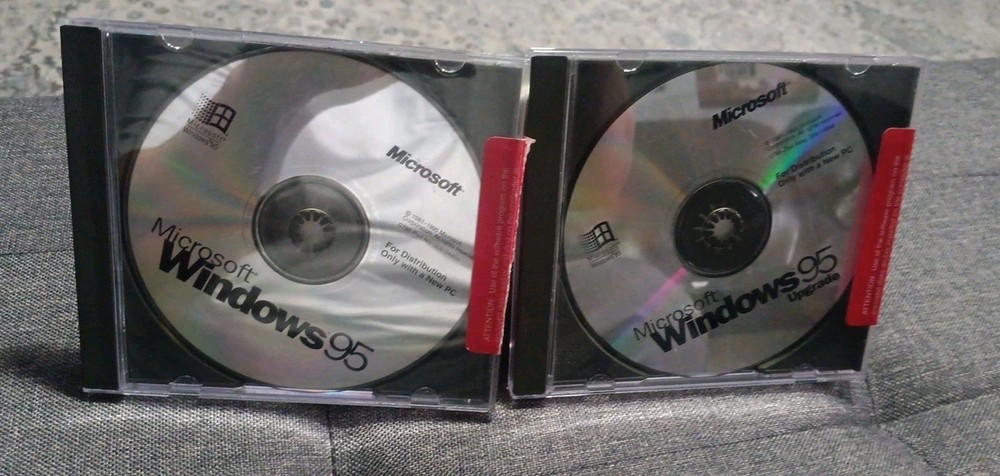 Microsoft Windows 95 Software CD and Upgrade CD. Discs Only, No Product Key