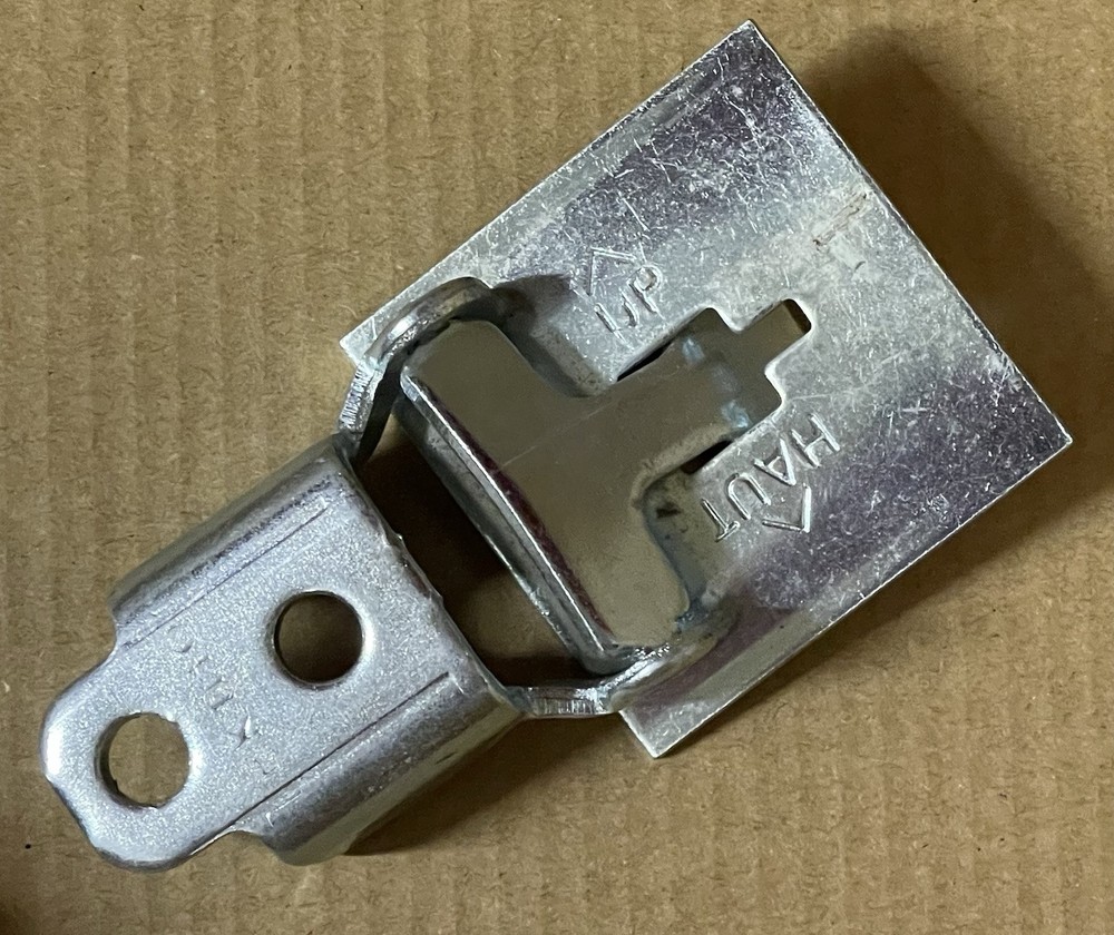 Teknion Cubical Wall Panel Connector Parts