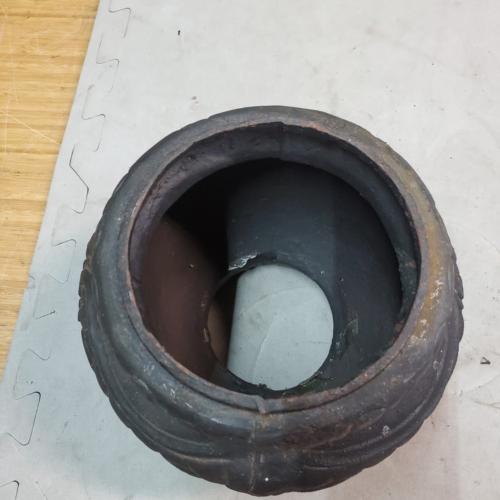 Garden Urn: Cast-Iron