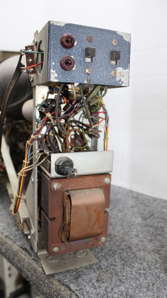 HICKOK MODEL 665 OSCILLOSCOPE